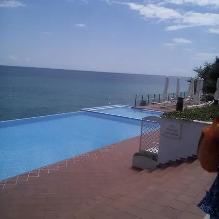 Nikeapark Apartman *